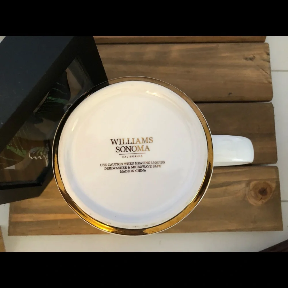 Williams Sonoma Gold Monogram G mug